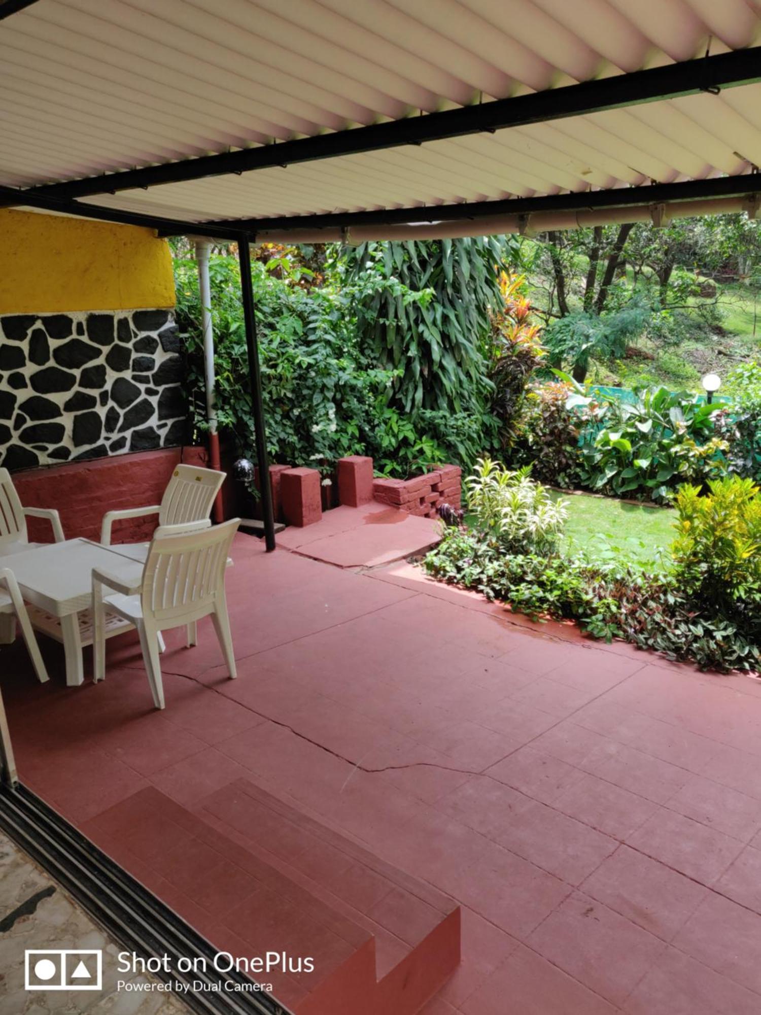 Leela's Cottage Lonavala Exteriör bild