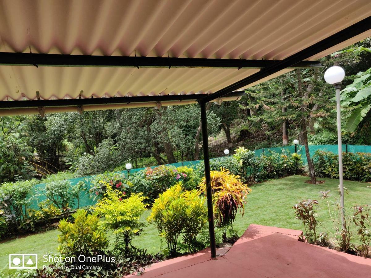 Leela's Cottage Lonavala Exteriör bild