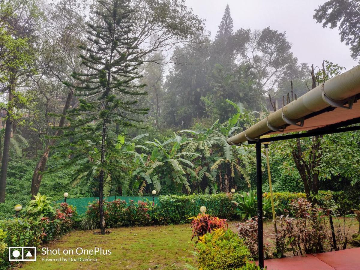 Leela's Cottage Lonavala Exteriör bild