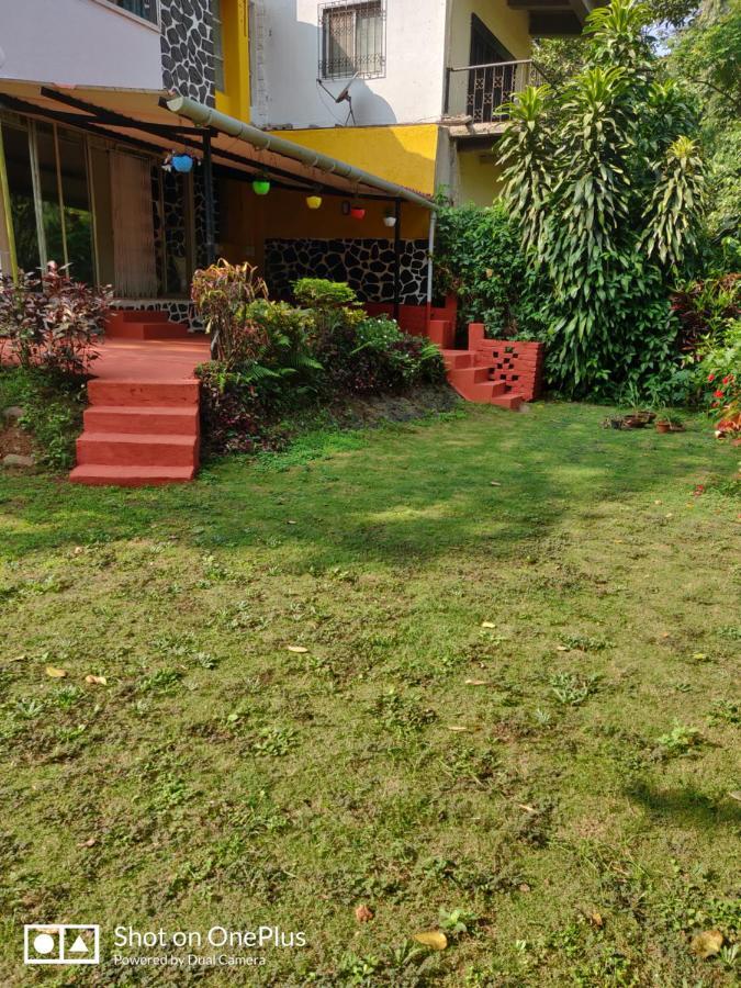 Leela's Cottage Lonavala Exteriör bild