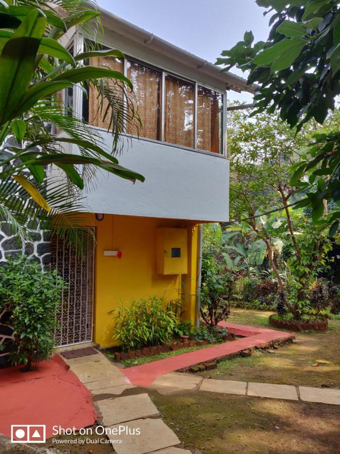 Leela's Cottage Lonavala Exteriör bild