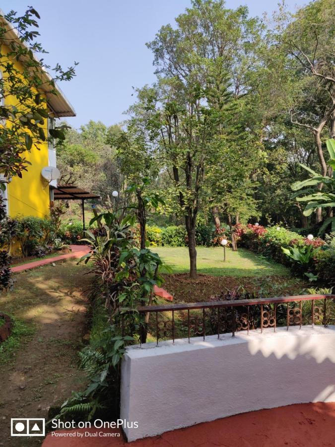 Leela's Cottage Lonavala Exteriör bild